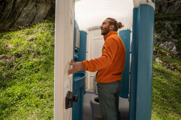 Best Luxury portable toilet rental  in Wood Dale, IL